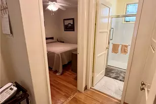 17900 Martha St, Encino, CA 91316 - Photo 18