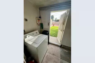 17900 Martha Street, Encino, CA 91316 - Photo 14