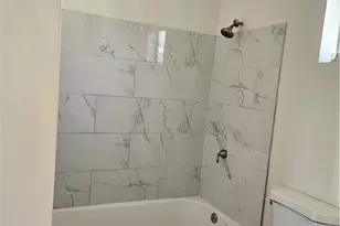 11070 Ralston, Pacoima, CA 91331 - Photo 2