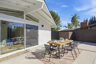 20414 Haynes St, Winnetka, CA 91306 - Photo 28