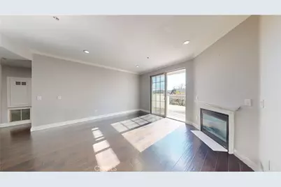 12407 Moorpark #301, Studio City, CA 91604 - Photo 2