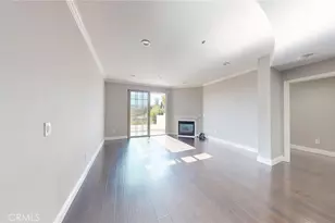 12407 Moorpark, Studio City, CA 91604 - Photo 2