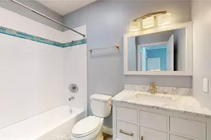 12407 Moorpark, Studio City, CA 91604 - Photo 18