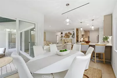 4422 Canoga Avenue, Woodland Hills, CA 91364 - Photo 16