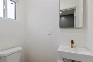 9054 Darby Ave, Northridge, CA 91325 - Photo 20