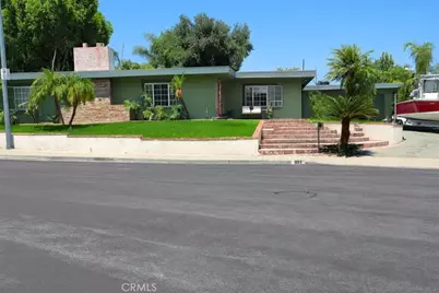 8110 Brownstone Street, Sunland, CA 91040 - Photo 2