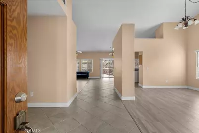 2104 W Avenue J6, Lancaster, CA 93536 - Photo 4