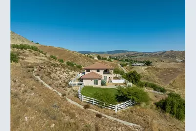 13560 Sego Rd., Agua Dulce, CA 91390 - Photo 6
