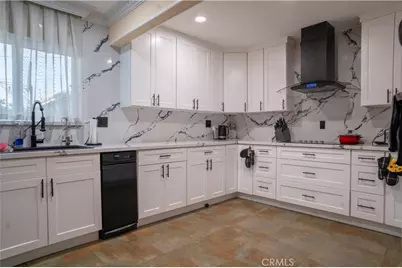 6930 Balcom, Reseda, CA 91335 - Photo 10