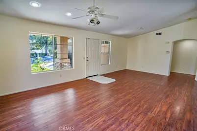 19711 Skyview Court, Canyon Country, CA 91351 - Photo 4