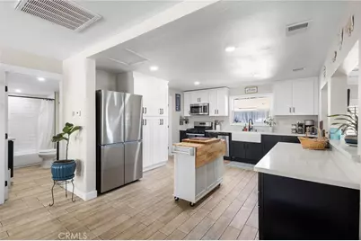 25157 Atwood, Newhall, CA 91321 - Photo 2