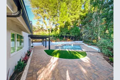 4732 Del Moreno Drive, Woodland Hills, CA 91364 - Photo 42