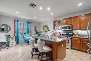 24156 Joshua Dr, Valencia, CA 91354 - Photo 14