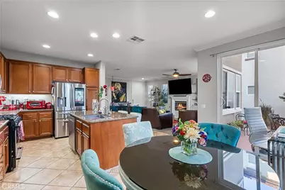 24156 Joshua Drive, Valencia, CA 91354 - Photo 16