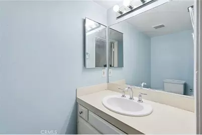 7045 Woodley Avenue #124, Lake Balboa, CA 91406 - Photo 10