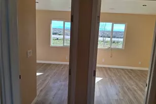 16657 Foothill Ave, Edwards, CA 93523 - Photo 10