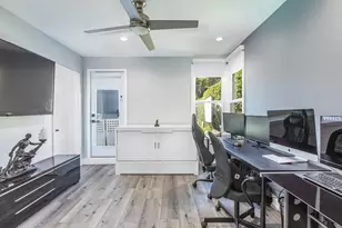 1207 Greenacre Ave, West Hollywood, CA 90046 - Photo 22