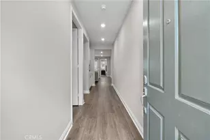 20552 Galloway, Saugus, CA 91350 - Photo 2