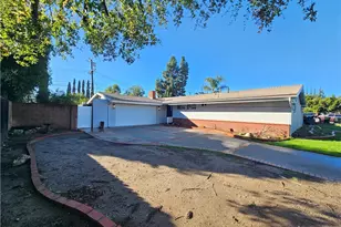 17530 Tuba St, Northridge, CA 91325 - Photo 4