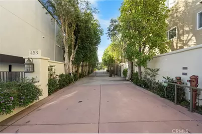 453 S Barrington, Los Angeles, CA 90049 - Photo 22