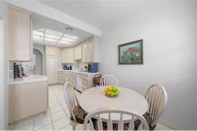 453 S Barrington, Los Angeles, CA 90049 - Photo 14