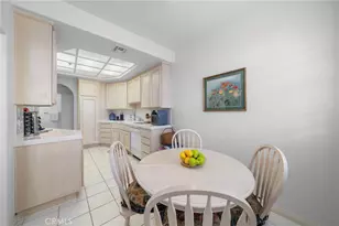 453 S Barrington, Los Angeles, CA 90049 - Photo 14