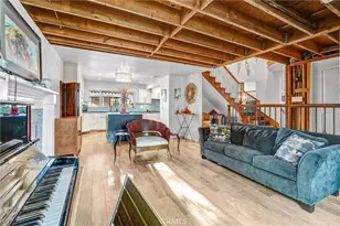 22935 Sylvan St, Woodland Hills, CA 91367 - Photo 6