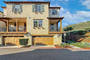 26711 Lexington Ln, Saugus, CA 91350 - Photo 2