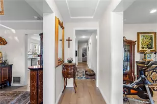 137 N Hamilton Dr, Beverly Hills, CA 90211 - Photo 12