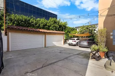137 N Hamilton Drive, Beverly Hills, CA 90211 - Photo 30