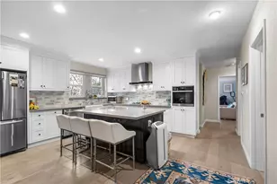 137 N Hamilton Dr, Beverly Hills, CA 90211 - Photo 4