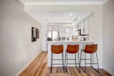 5220 Premiere Hills #221, Woodland Hills, CA 91364 - Photo 8