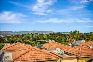 5220 Premiere Hills, Woodland Hills, CA 91364 - Photo 18