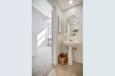 5220 Premiere Hills #221, Woodland Hills, CA 91364 - Photo 14