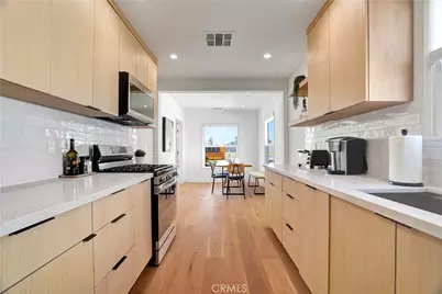 6438 Lindley Ave, Reseda, CA 91335 - Photo 10