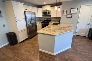 27236 Luther, Canyon Country, CA 91351 - Photo 10