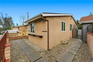 21511 Bassett St & 6903 Alabama Ave, Canoga Park, CA 91303 - Photo 32