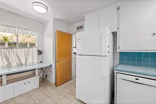 1118 E Ave K, Lancaster, CA 93535 - Photo 12