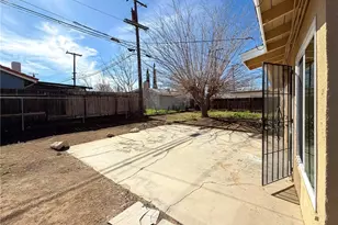 1560 W Ave H-10, Lancaster, CA 93534 - Photo 18