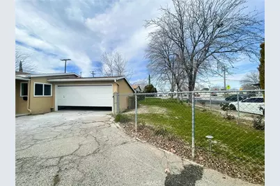 1560 W Avenue H10, Lancaster, CA 93534 - Photo 24