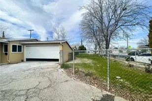 1560 W Ave H-10, Lancaster, CA 93534 - Photo 24