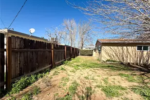 1560 W Ave H-10, Lancaster, CA 93534 - Photo 22