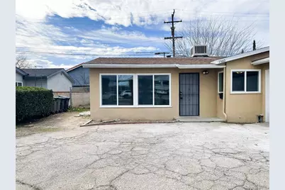 1560 W Avenue H10, Lancaster, CA 93534 - Photo 4