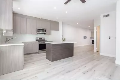 18347 Saticoy #28, Reseda, CA 91335 - Photo 1