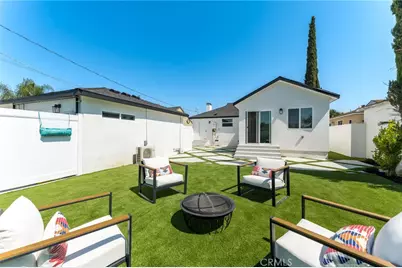 11912 Elkwood Street, North Hollywood, CA 91605 - Photo 16
