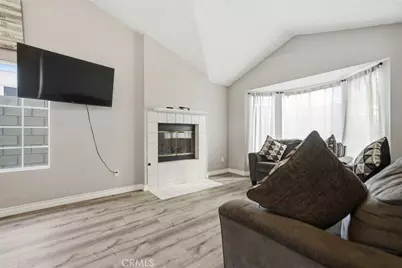 1809 E Avenue R6, Palmdale, CA 93550 - Photo 12