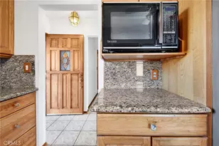 12204 Wixom St, North Hollywood, CA 91605 - Photo 14