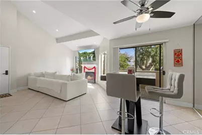 18408 Hatteras Street #44, Tarzana, CA 91356 - Photo 10