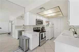 18408 Hatteras Street, Tarzana, CA 91356 - Photo 16