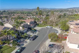 22440 Skylake Pl, Saugus, CA 91390 - Photo 44